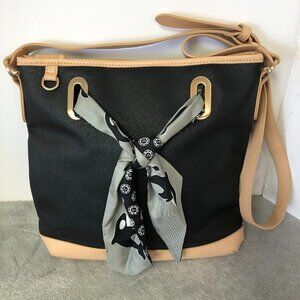 Parazul Orca Scarf Cross Body Bag Leather Purse Black & Tan